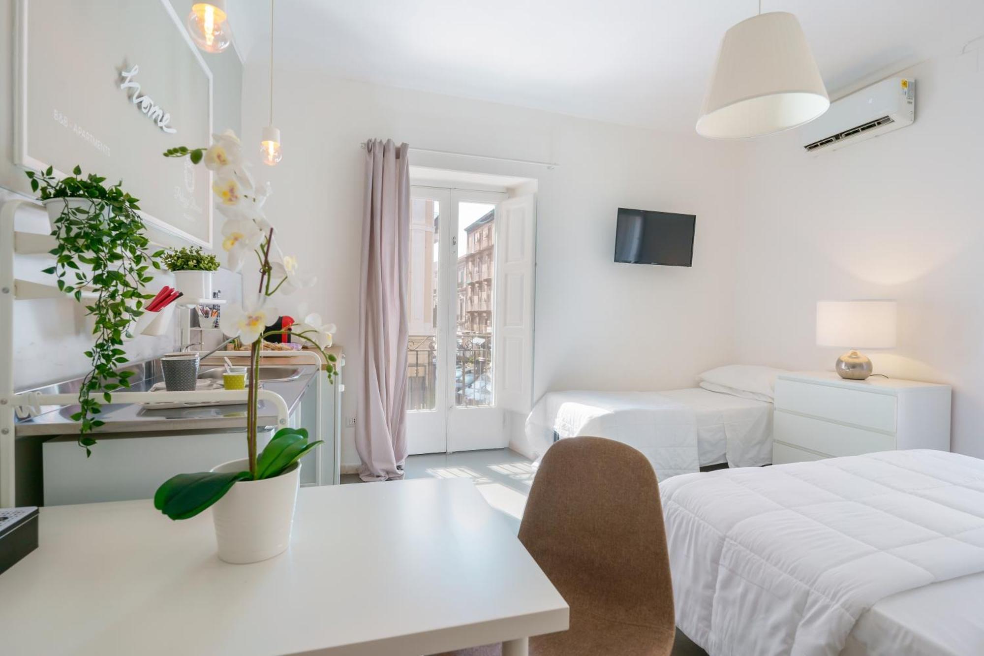 Palazzo Berardi Bed & Breakfast Taranto Exterior photo