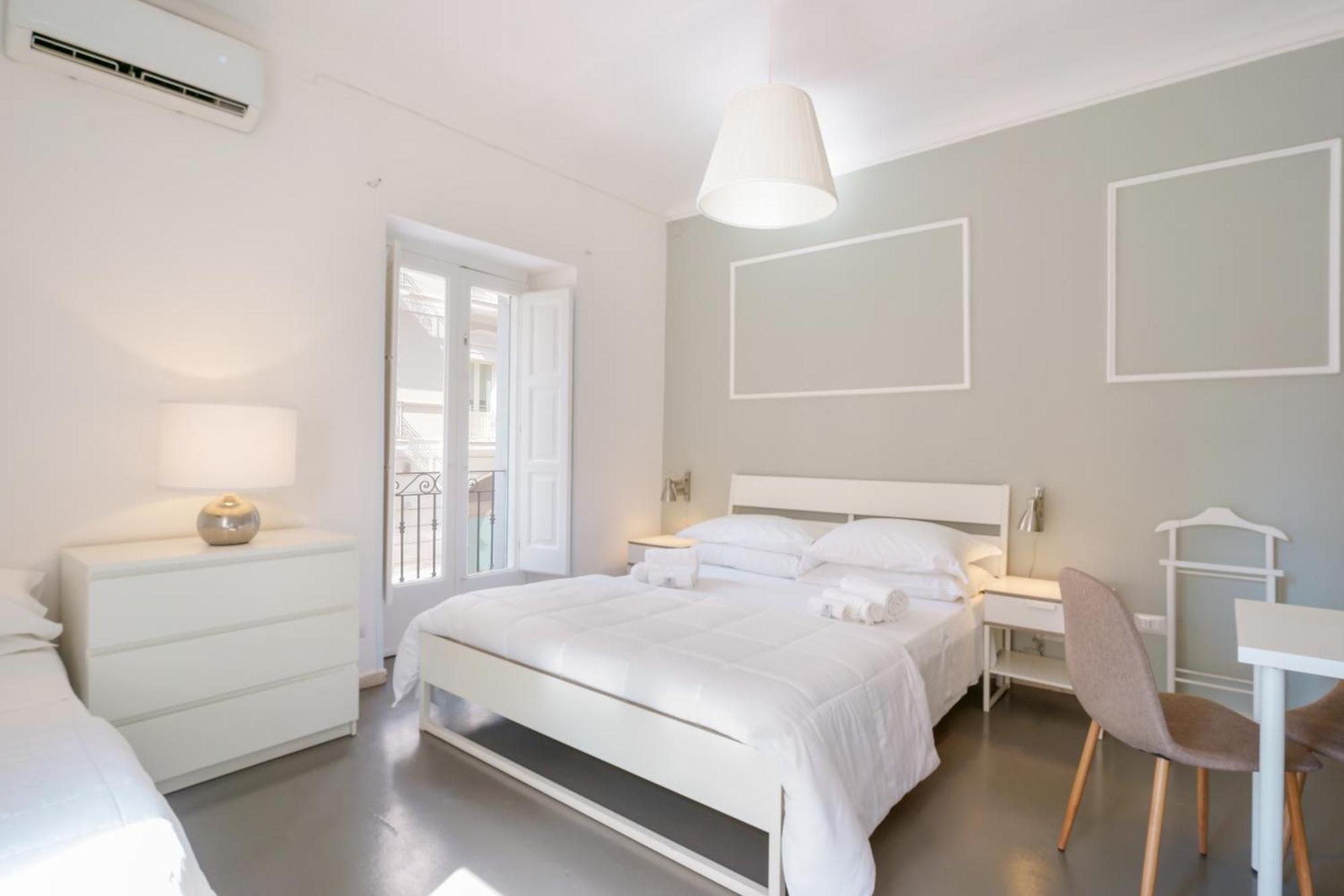 Palazzo Berardi Bed & Breakfast Taranto Exterior photo